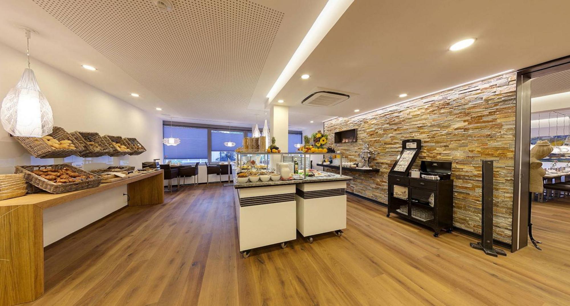 Hotel City Krone Friedrichshafen Exterior photo